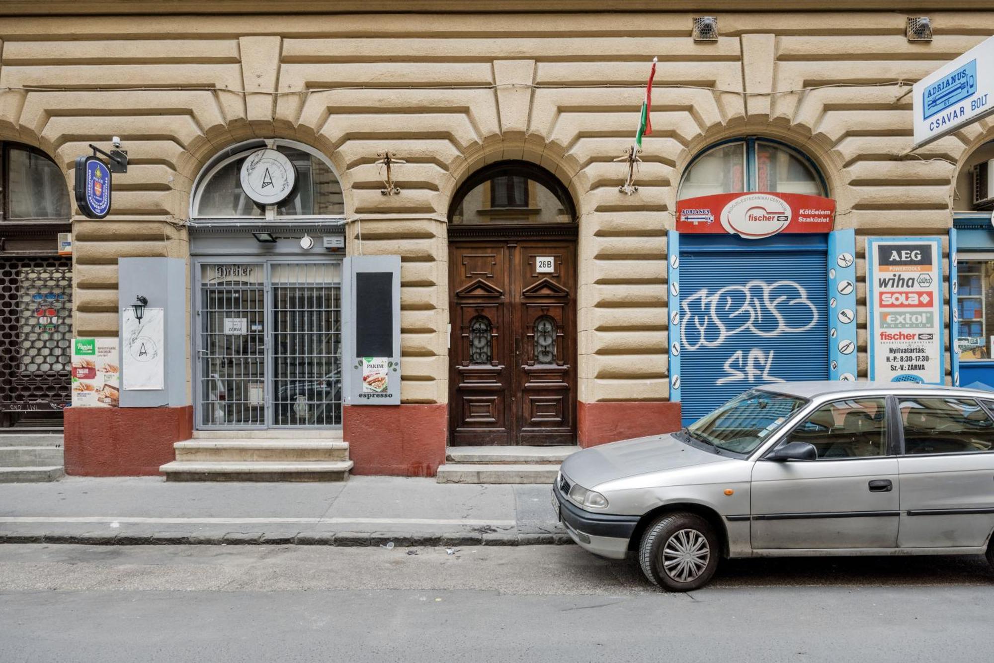 D26 Luxury Suites Budapest Exterior photo